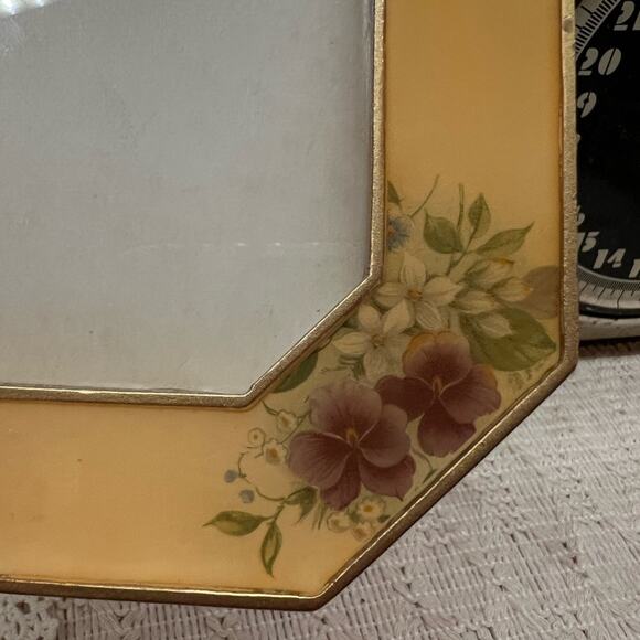 Vintage picture frame The Bucklers Inc. NYC enameled and floral - Picture 6 of 9